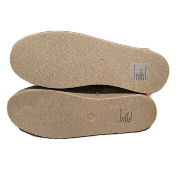 Universal Thread Women's Brigitte Boots Size 7 Brown Tan Suede Snow Warm Ankle - Picture 2 of 11